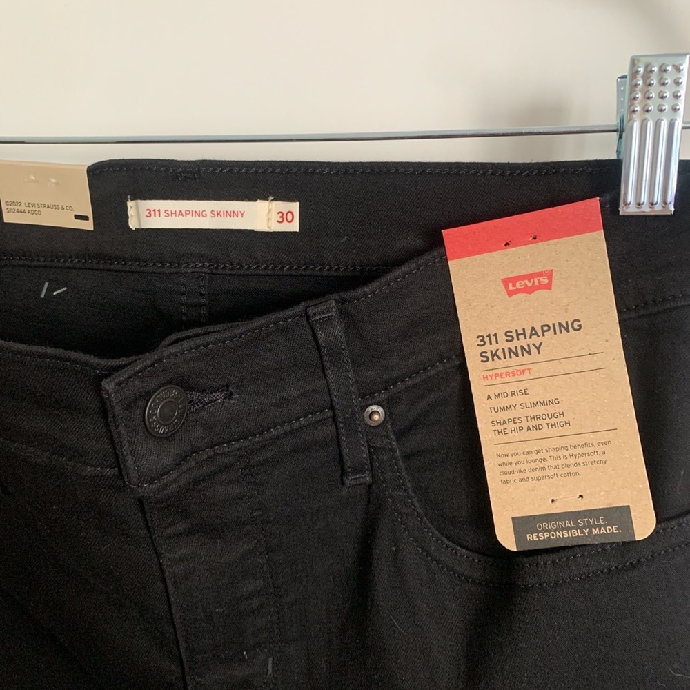 Levi’s 311 Shaping Skinny Jeans